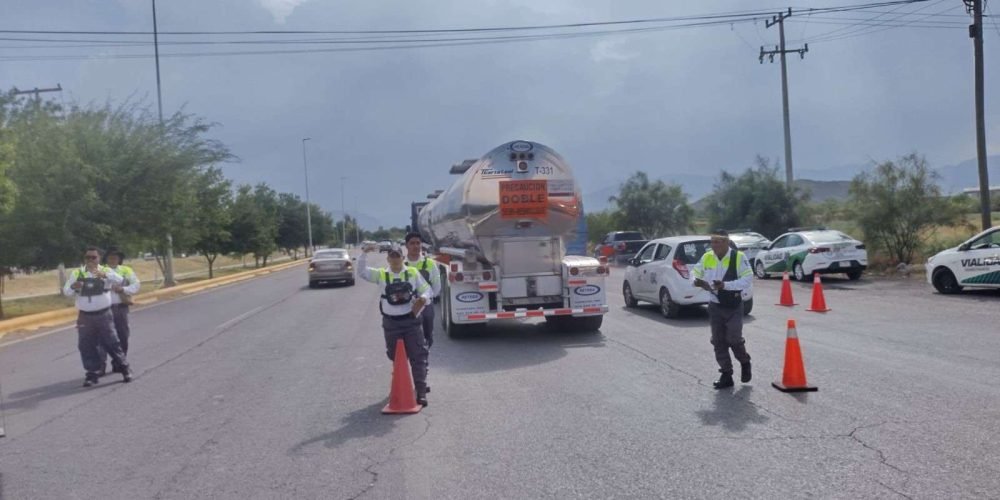 Operativo Radar brinda seguridad a usuarios del bulevar Ejército Mexicano en Gómez Palacio