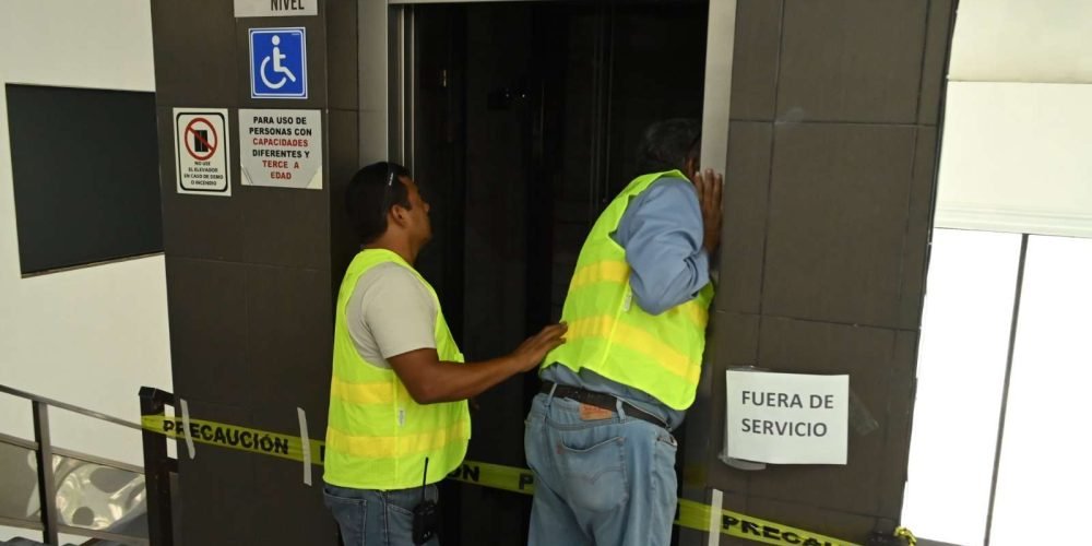 Ordena Betzabé Martínez acelerar la reparación y puesta en operación del elevador en Presidencia Municipal