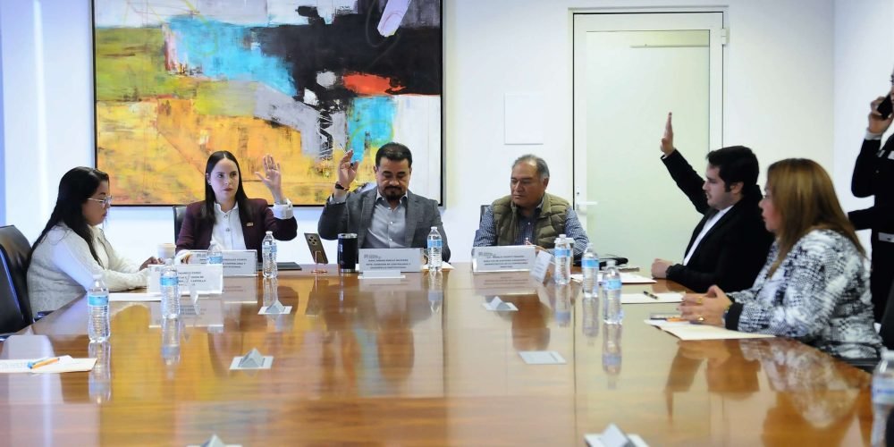 Presentan informe de actividades de la Contraloría Municipal
