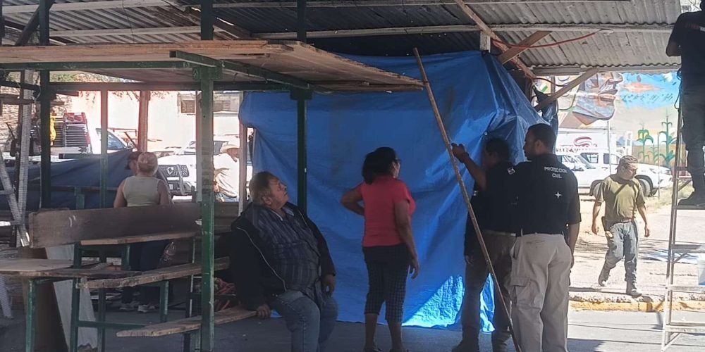 Protección Civil y Bomberos de Torreón realiza revisión de seguridad en Mercadito Navideño