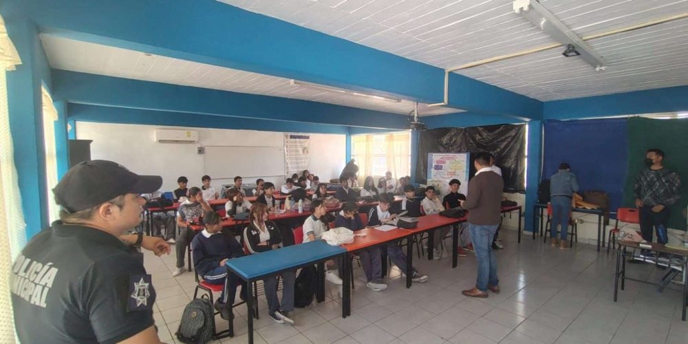 Protocolo Mochila Segura se implementa en la secundaria Héroes Anónimos