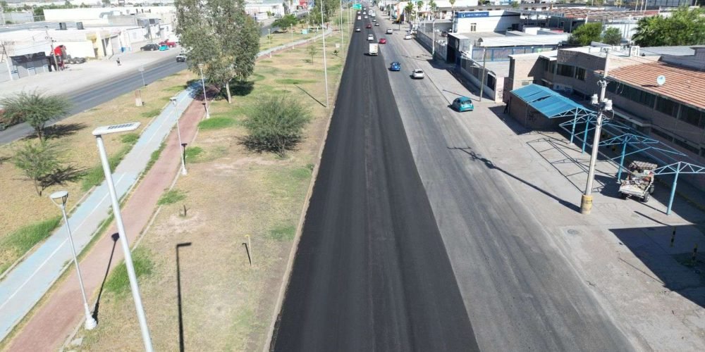 Realiza Ayuntamiento de Gómez Palacio mejoramiento de la carpeta asfáltica en un tramo del bulevar Ejército Mexicano