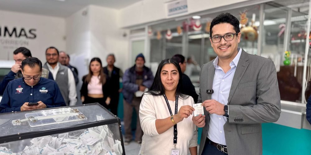 Realiza SIMAS Torreón el Sorteo Navideño Usuarios Cumplidos