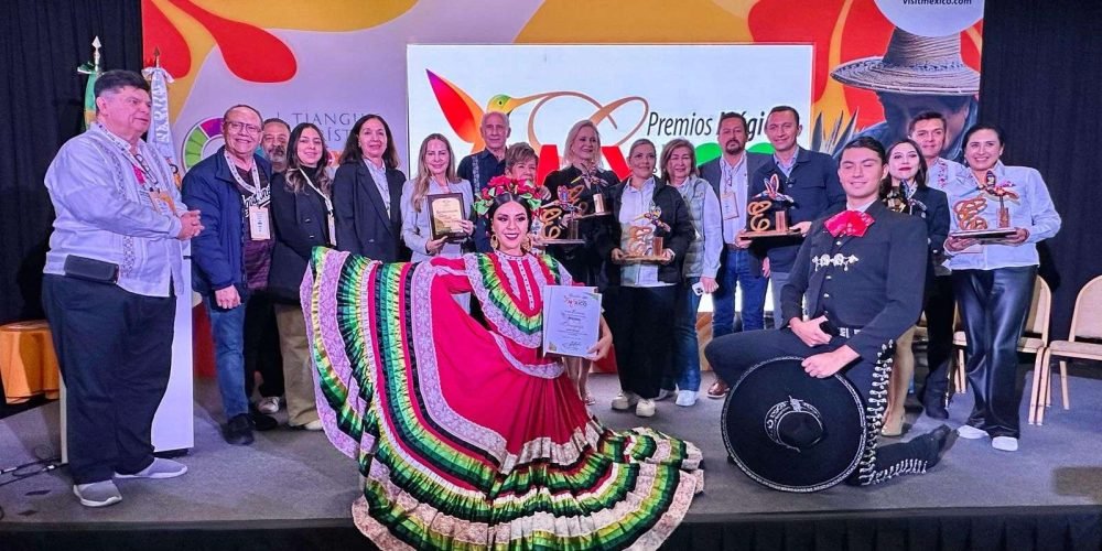Recibe Coahuila reconocimientos internacionales en el Tianguis Turístico México 2025