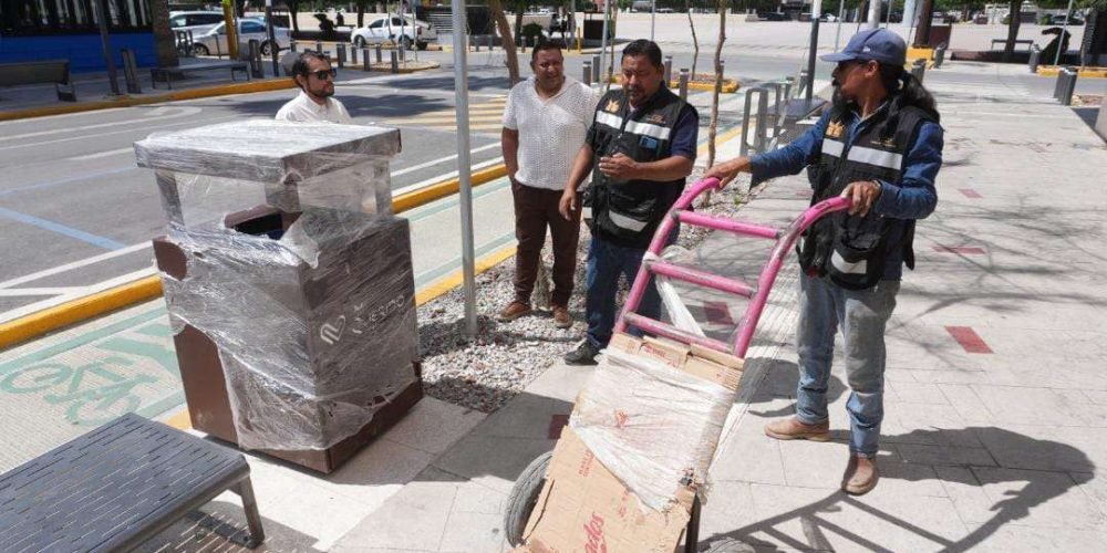 Refuerzan la limpieza del Centro Histórico con la instalación de nuevos contenedores de basura