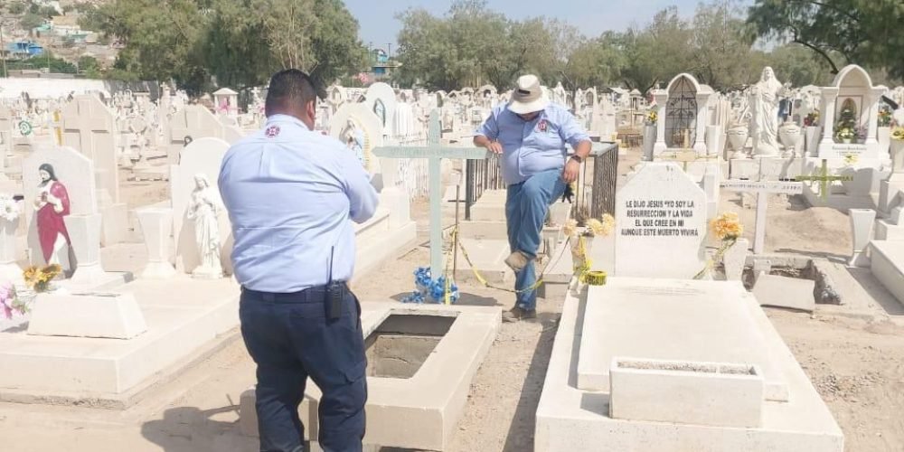 Revisan condiciones de seguridad en panteones de Torreón