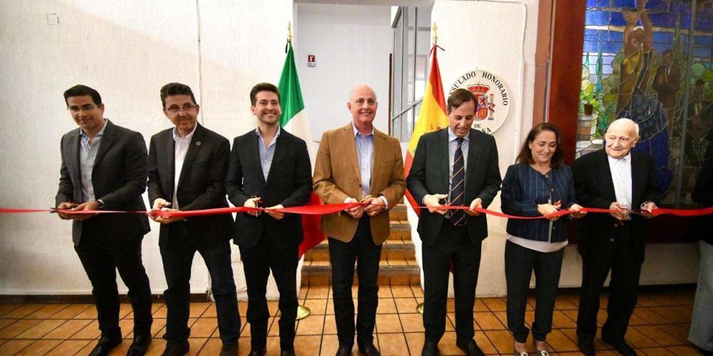 Román Alberto Cepeda González asiste a la reapertura del Consulado Honorario Español en Torreón