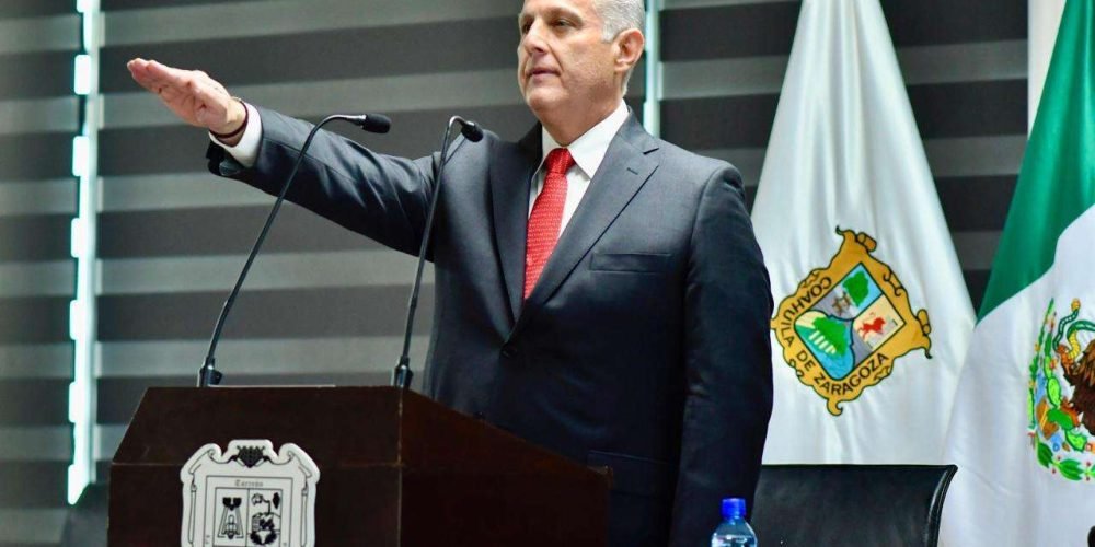 Román Alberto Cepeda González rinde protesta como alcalde de Torreón