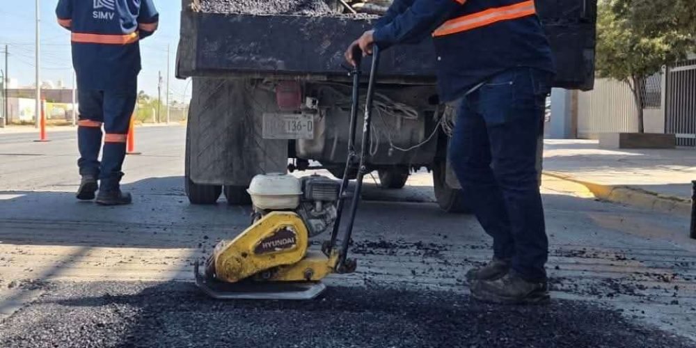 Trabaja el Municipio de Torreón por mejores vialidades con acciones de bacheo