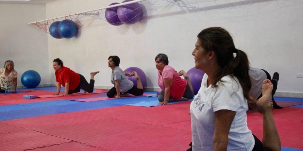 Desarrollo Social integra el yoga a los cursos del Centro Comunitario Nueva California