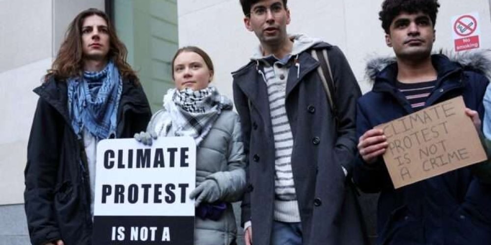 absuelven-greta-thunberg-juicio-protesta
