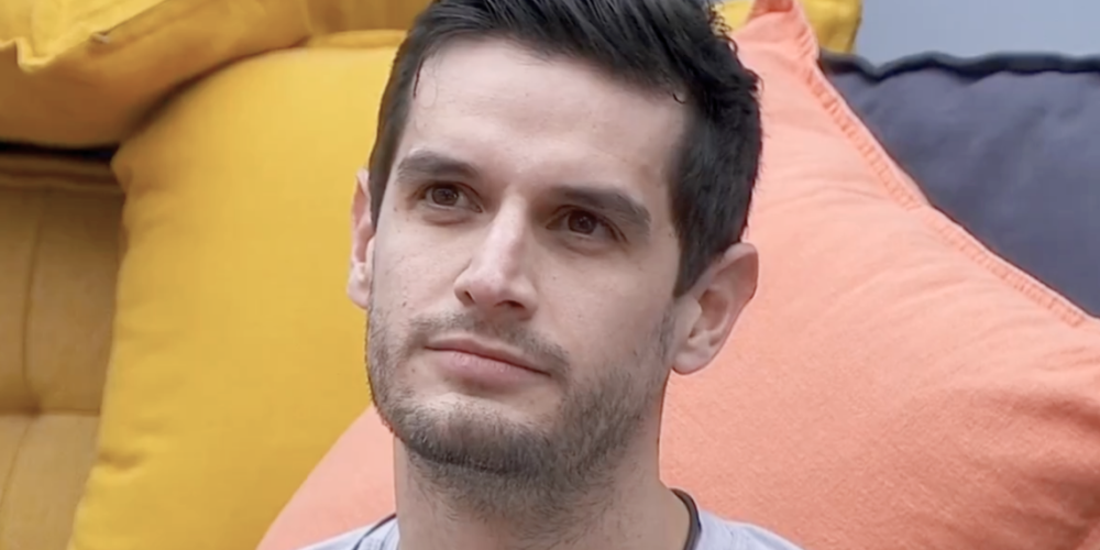 adrian-marcelo-abandona-casa-de-los-famosos