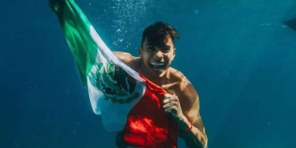 aeromexico-apoyo-aventon-clavadista-mexicano