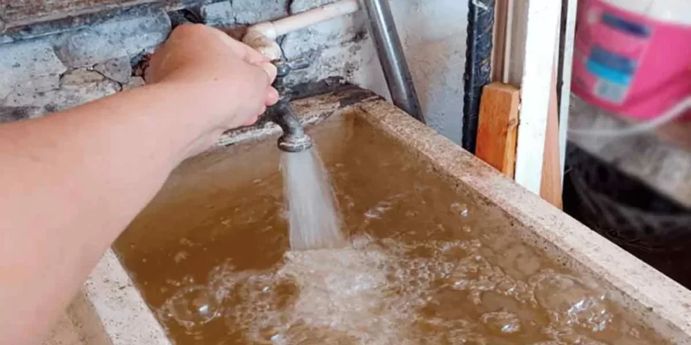 agua-heces-fecales-tabasco-julio-2024