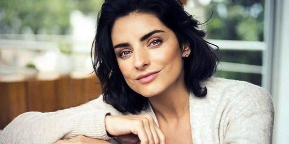 Aislinn Derbez habla de su infancia entre gritos