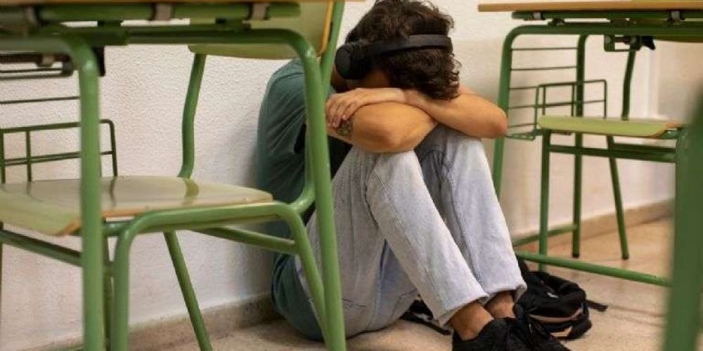 alumno-secundaria-intoxicado-toma-cloro-termo-companero