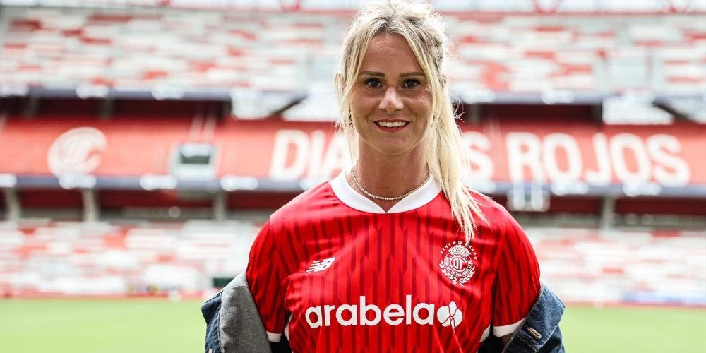 amandine-henry-toluca-ganadora-champions-league