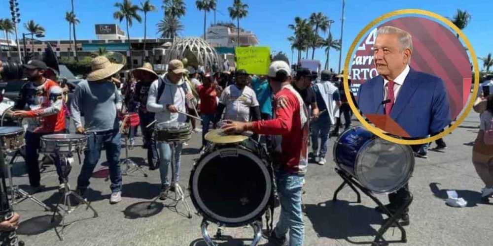 amlo-opinion-bandas-playa-mazatlan