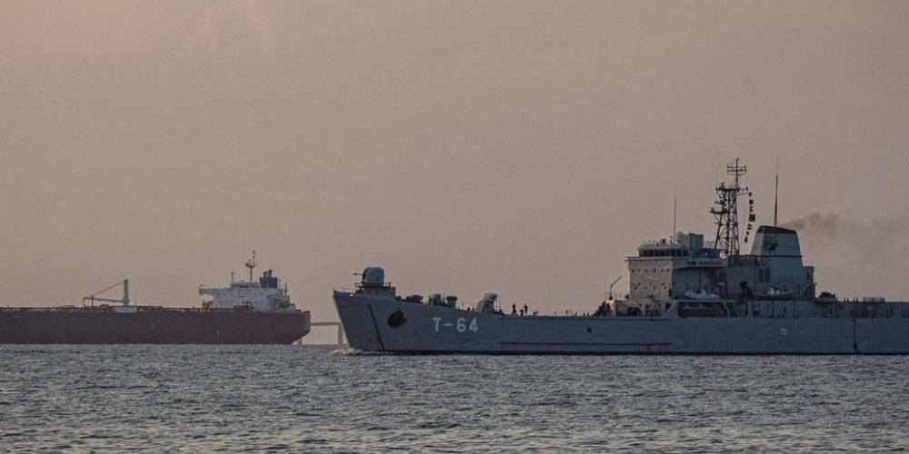armada-venezuela-escolta-buques-petroleros-tras-anuncio-trump