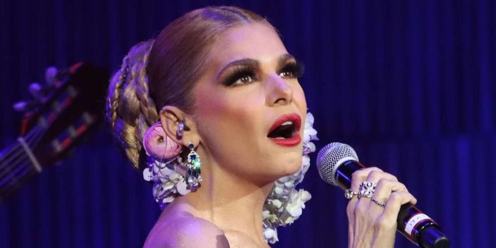asi-fue-como-itati-cantoral-le-canto-a-la-virgen