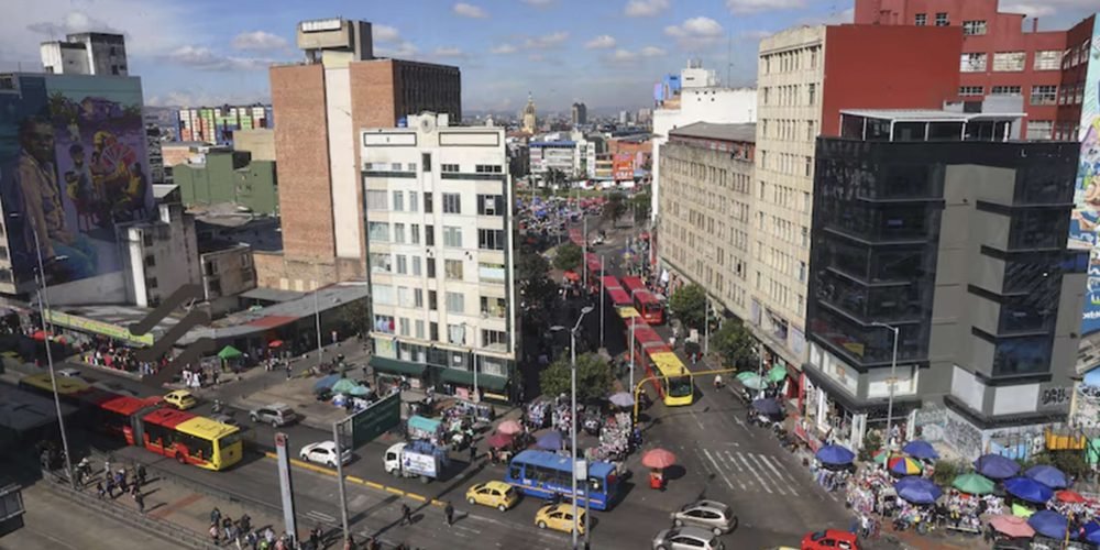 17 atentados y 3 carros bomba sacuden el suroeste de Colombia