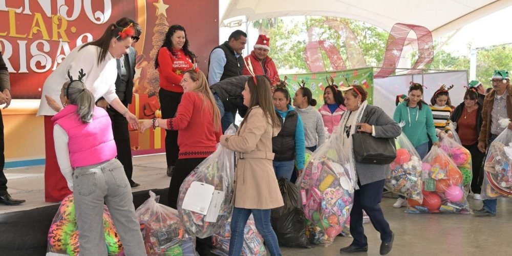 ayuntamiento-de-gomez-palacio-se-une-para-recolecta-de-juguetes-1