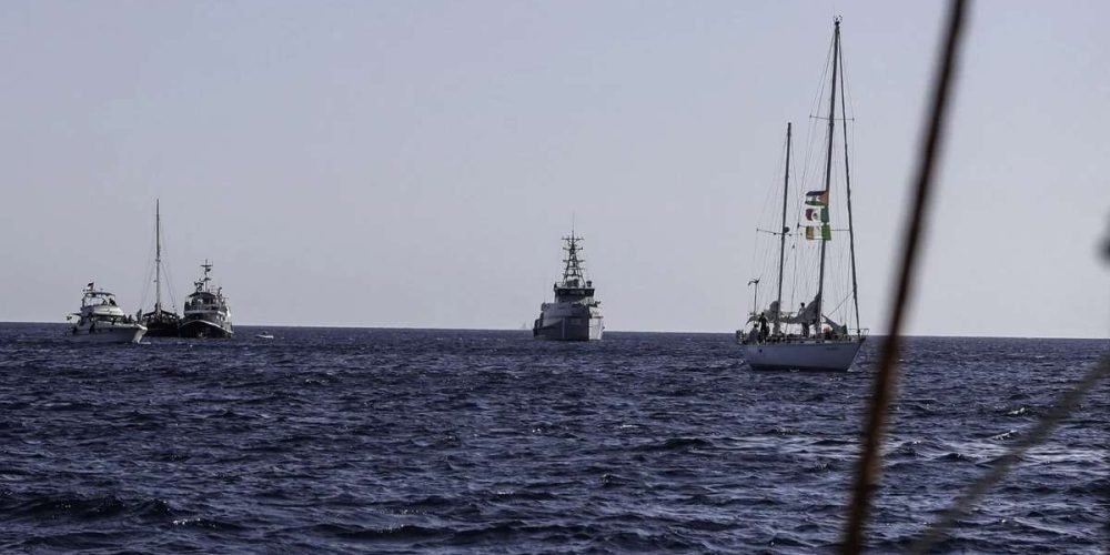 buques-israelies-roden-flota-italiana-rumbo-a-gaza