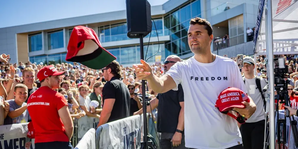 charlie-kirk-despidos-masivos-burlas-por-asesinato