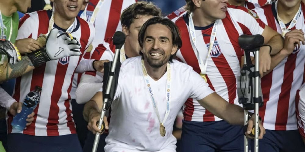 Chivas elige a Gerardo Espinoza como su nuevo director técnico