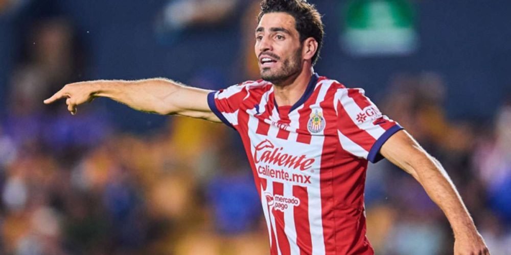 chivas-oficializa-la-salida-de-antonio-pollo-briseño