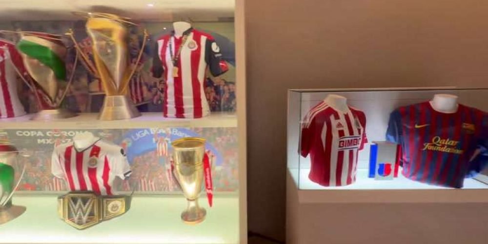 chivas-omar-bravo-retira-vitrina-museo-abuso-sexual-infantil