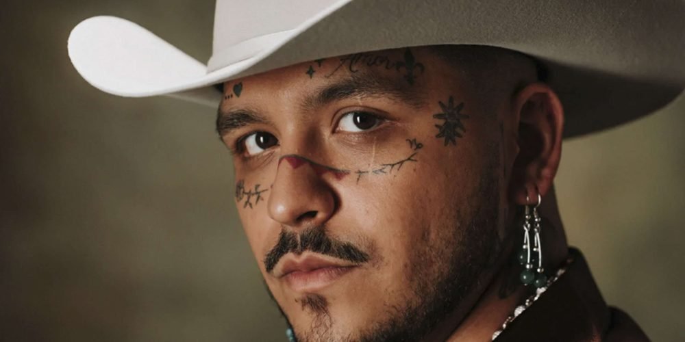 Entre lágrimas, Christian Nodal revela su mayor arrepentimiento