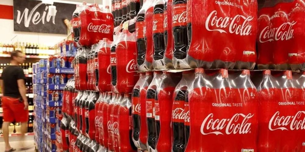 coca-cola-retira-bebidas-por-riesgo-químico