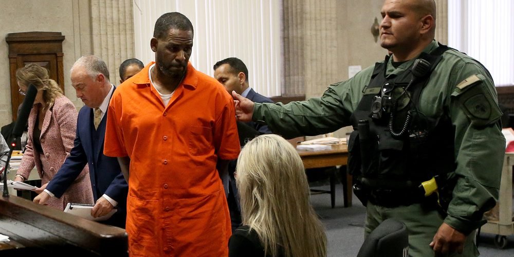CHICAGO, IL -  SEPTEMBER 17:  Singer R. Kelly turns to leave after appearing at a hearing at the Leighton Criminal Courthouse on September 17, 2019 in Chicago, Illinois.  Kelly is facing multiple sexual assault charges and is being held without bail.   (Photo by Antonio Perez - Pool via Getty Images)