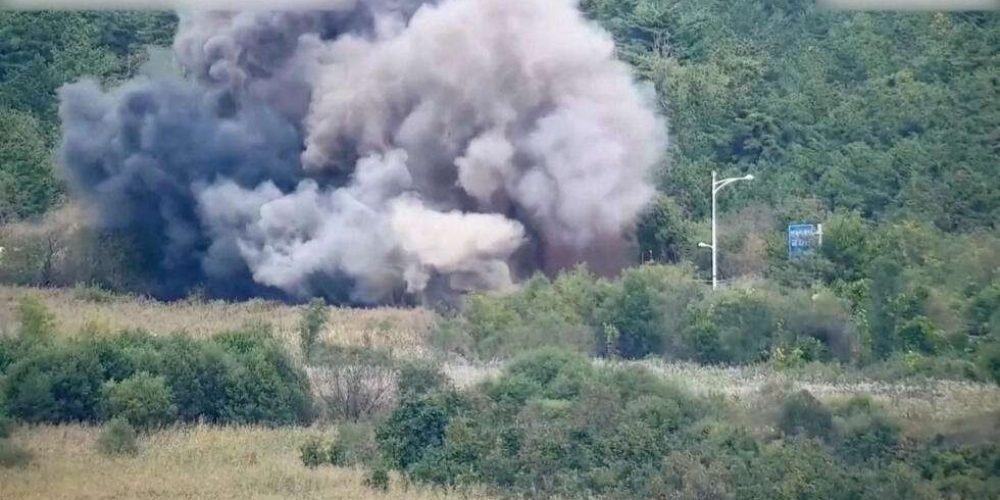 corea-norte-destruye-carreteras