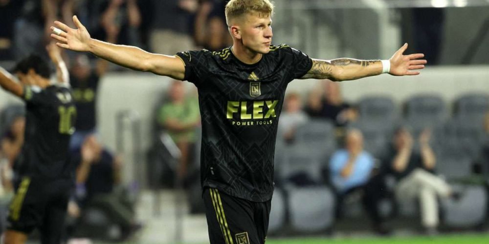 cruz-azul-busca-refuerzo-de-lujo-mateusz-bogusz