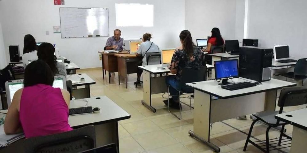 curso-regular-de-computación-para-personas-de-todas-las-edades