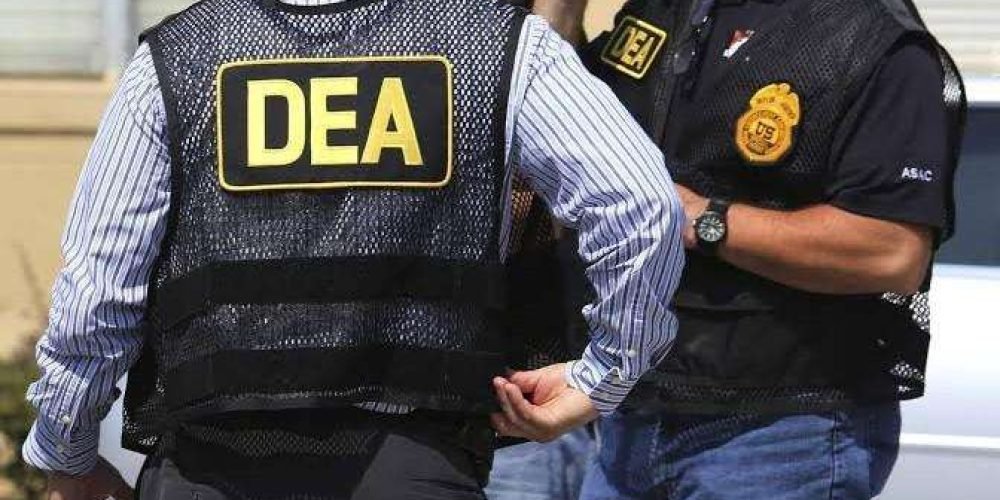 dea-detiene-617-cartel-de-sinaloa-decomisa-armas-drogas