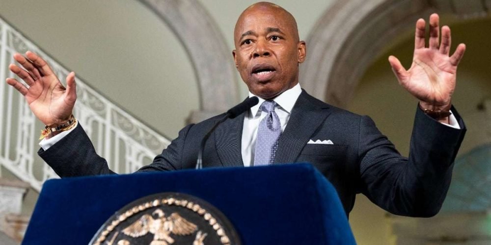 demanda-alcalde-eric-adams-nueva-york-agresion-sexual