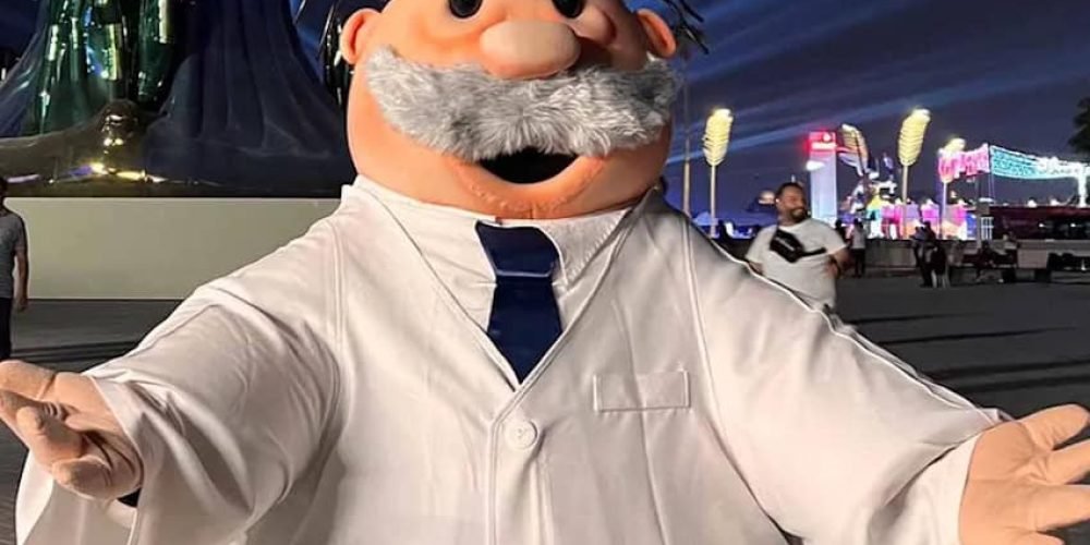dr-simi-personaje-cadena-farmacias-copy