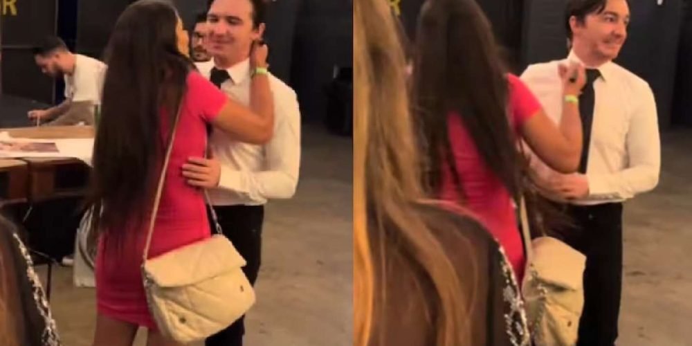 drake-bell-beso