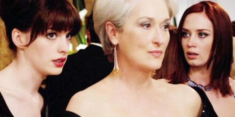 el-diablo-viste-a-la-moda-dos-looks-emily-blunt-meryl-streep-anne-hathaway