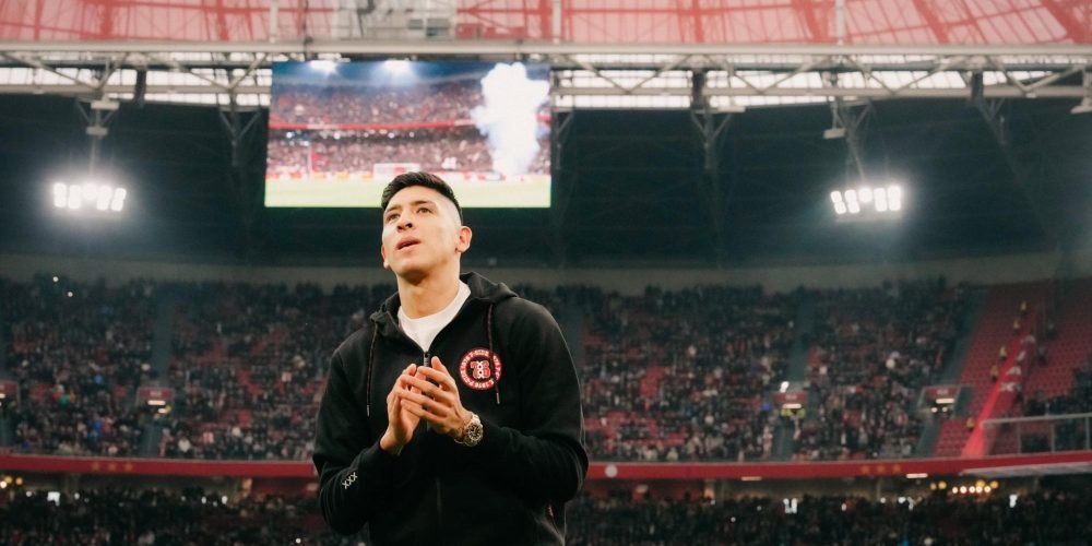 emotivo-homenaje-ajax-a-edson-alvarez