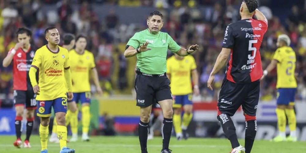 Error arbitral en Atlas vs América: FMF reconoce equivocación