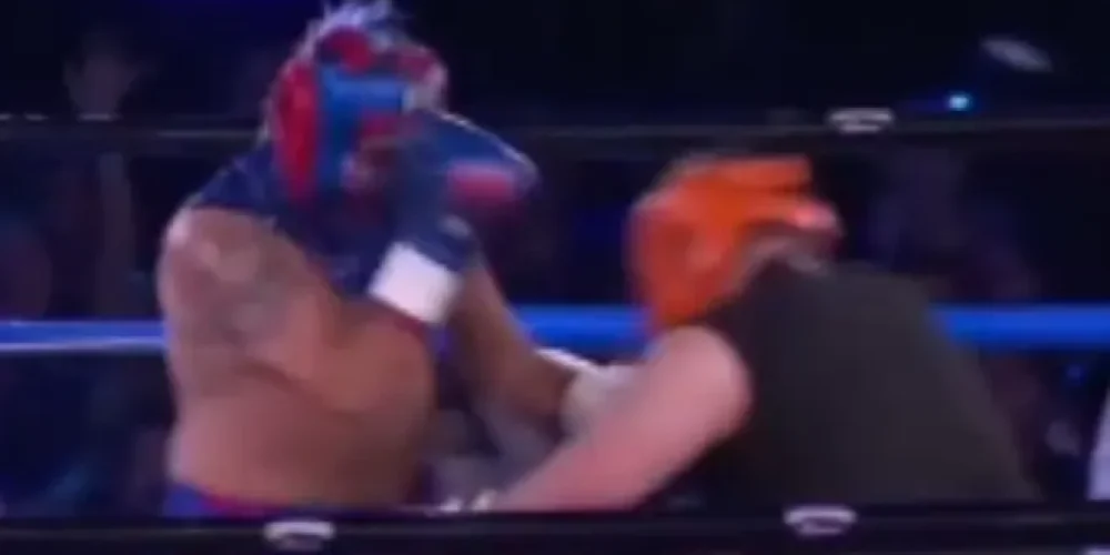 escorpion-dorado-se-golpea-solo-franco-escamilla-supernova-box