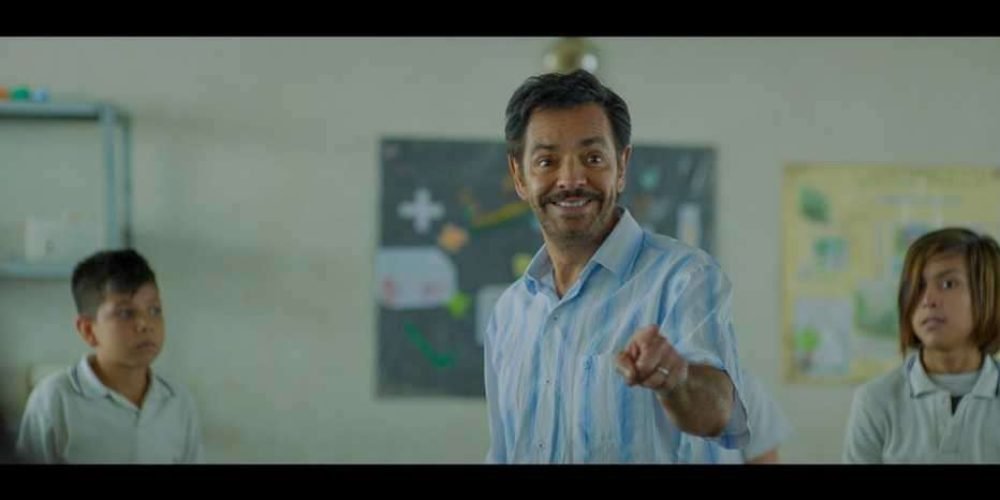 eugenio-derbez-radical-equipamiento-computo-escuela