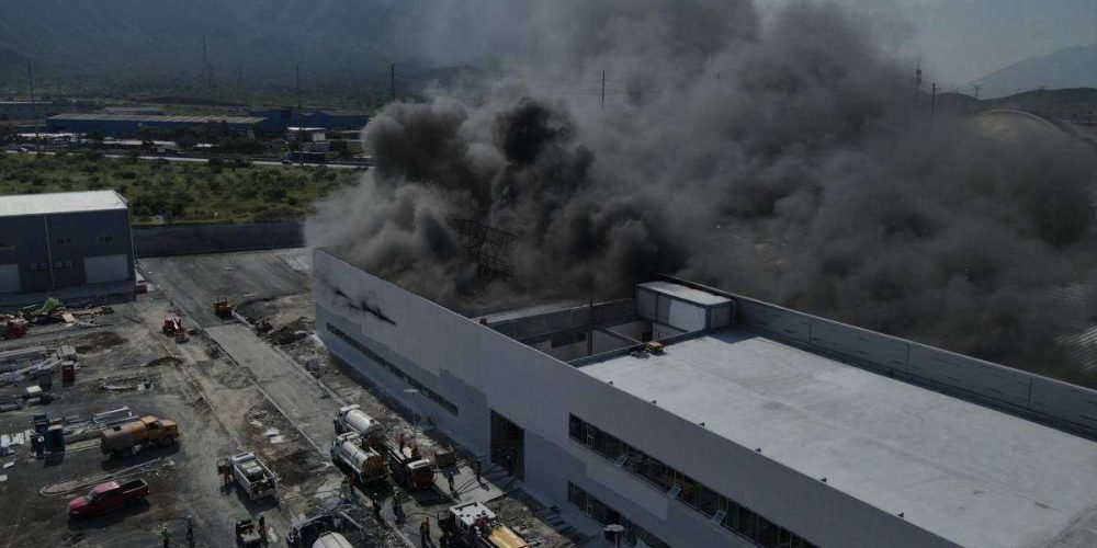 evacuan-230-trabajadores-incendio-planta-nuevo-leon-agosto-2024