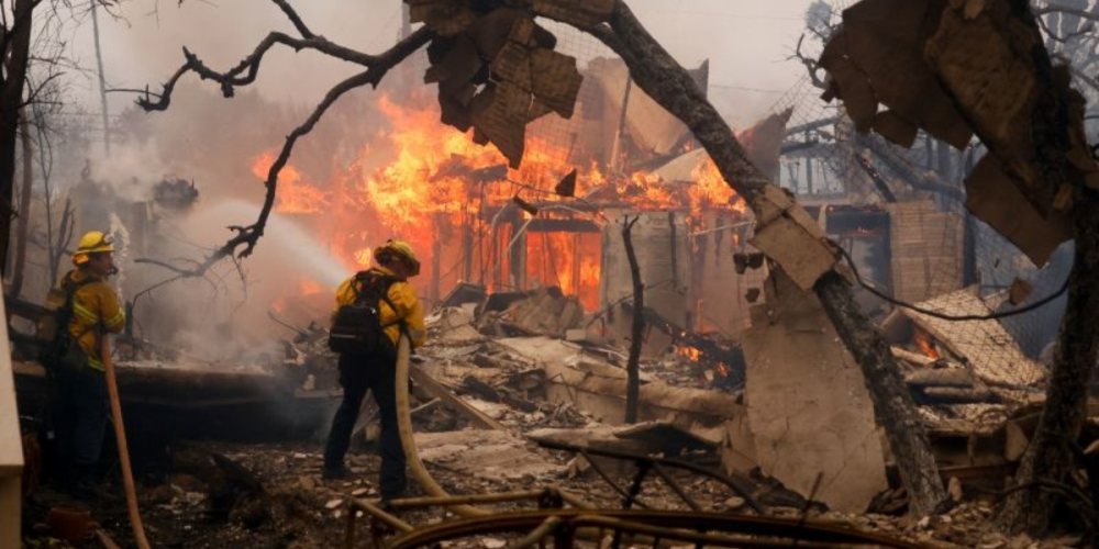 evacuan-cientos-incendios-california-oregon-agosto-2025