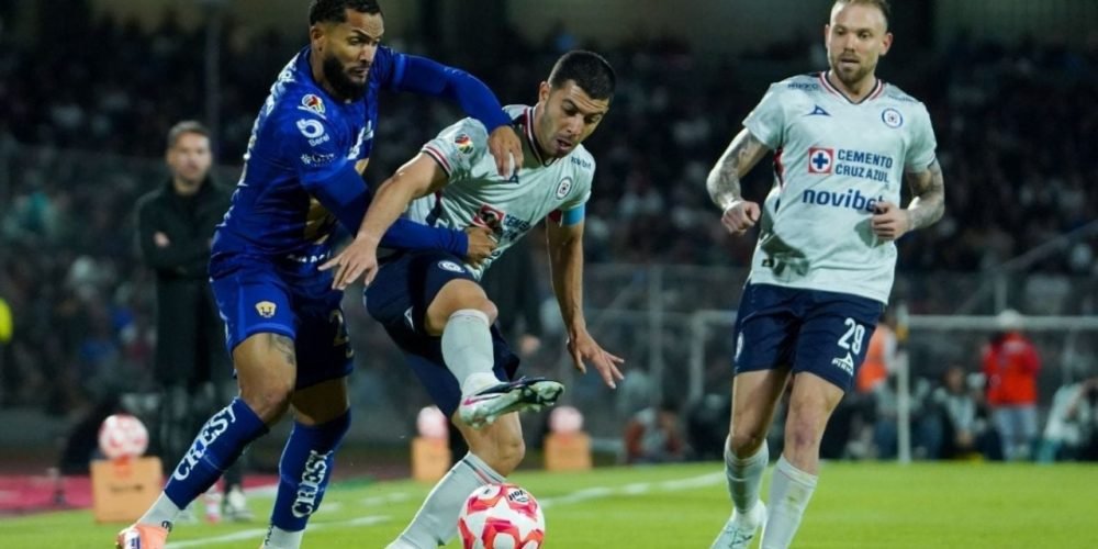 Cruz Azul vs Pumas