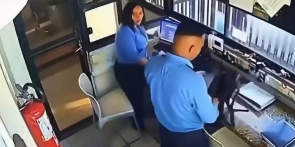 guardia seguridad agrede compañera Brasil
